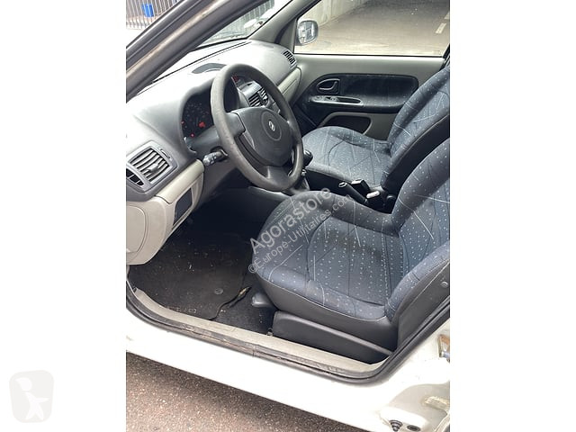 Véhicule utilitaire Renault CLIO
