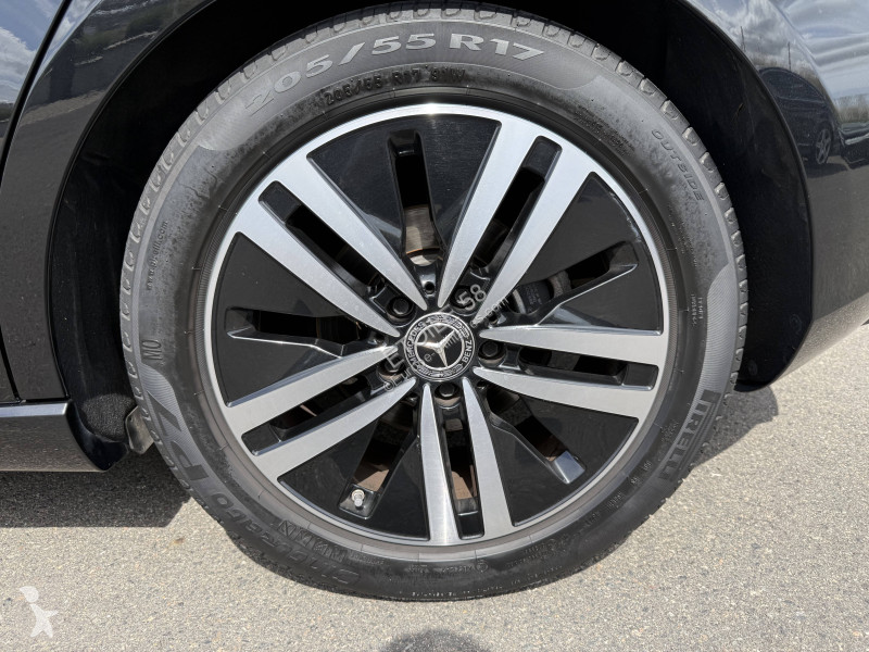 Véhicule utilitaire Mercedes Classe A 180 7G-DCT