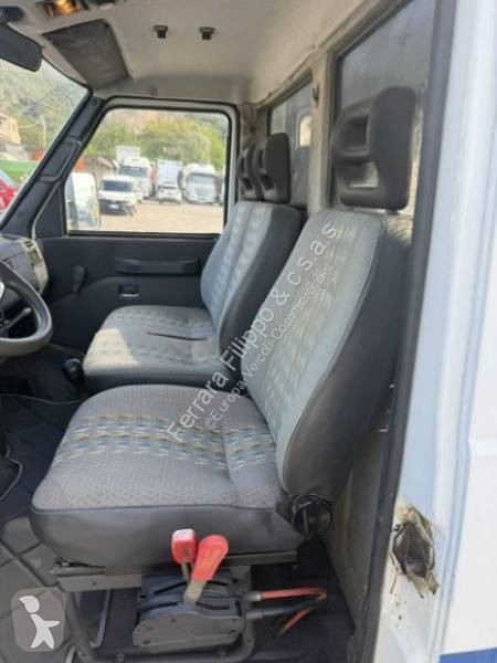 Véhicule utilitaire Iveco 35.10