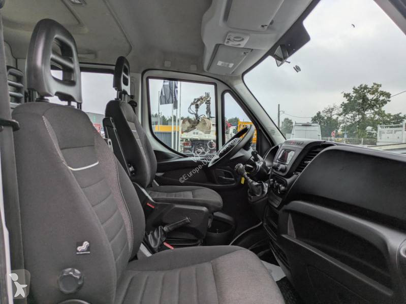 Iveco 35C16 van