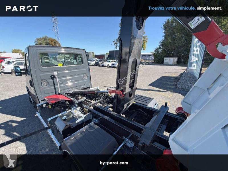 Veicolo commerciale Iveco 70C18