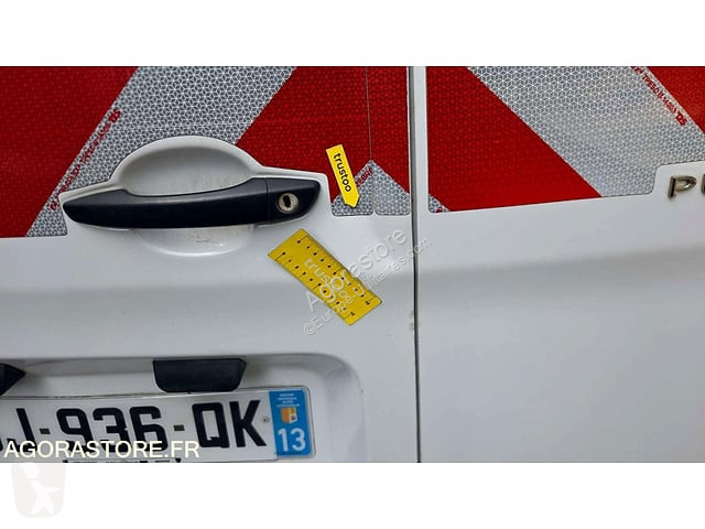 Коммерческий автомобиль