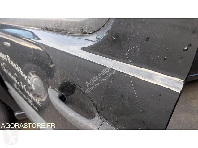 Коммерческий автомобиль