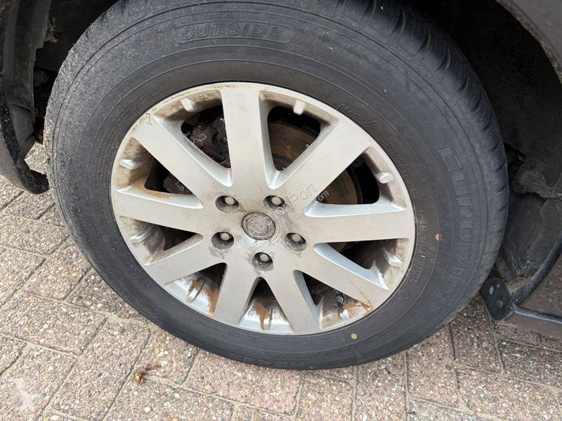 Chrysler 2.8 CRD Limited van