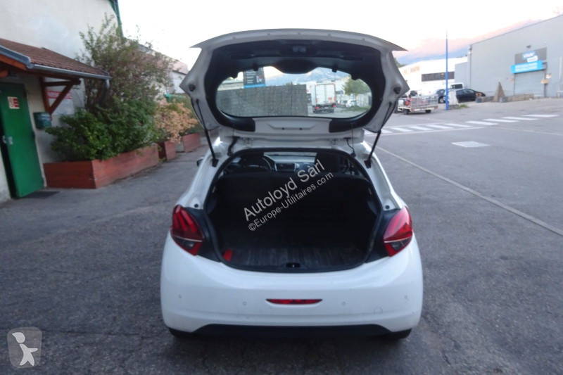 Коммерческий автомобиль Peugeot STE 1,6 HDI 99