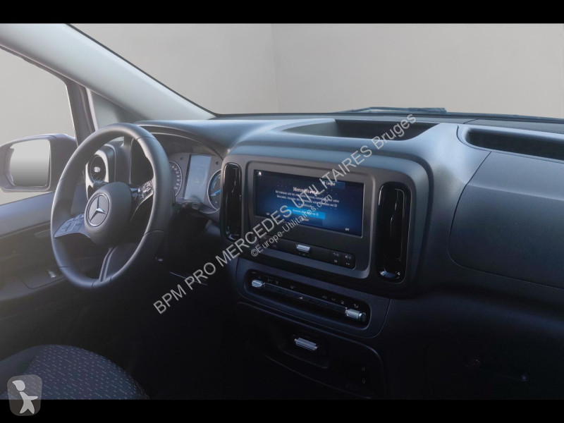 Коммерческий автомобиль Mercedes Vito Fg 112...