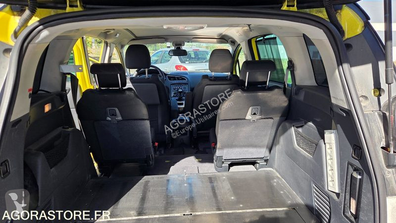 Samochód dostawczy Peugeot