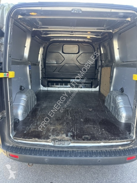 Коммерческий автомобиль Ford TRANSIT CUSTOM FG...