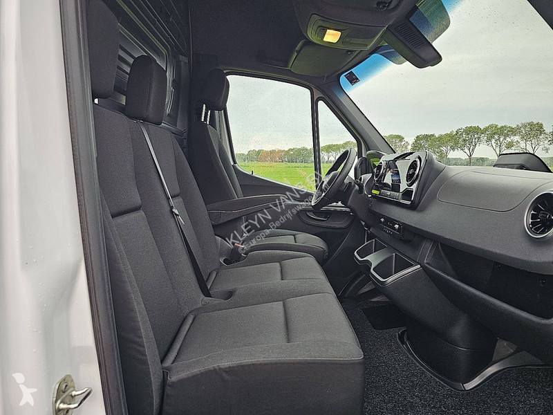 Autoutilitară Mercedes 317 L3H2 Automaat MBUX10