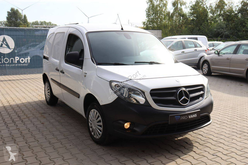 Nyttofordon Mercedes 109 CDI