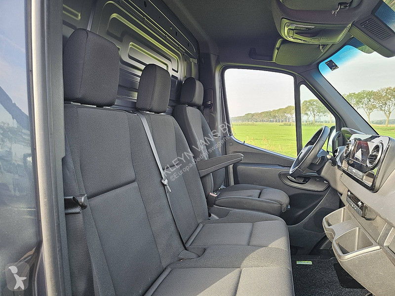Autoutilitară Mercedes 317 L2H2 Mbux10 LED