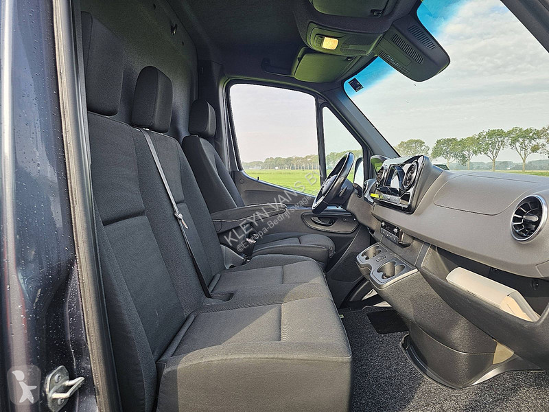 Autoutilitară Mercedes 319 L2H2 V6 3,5trekhaak