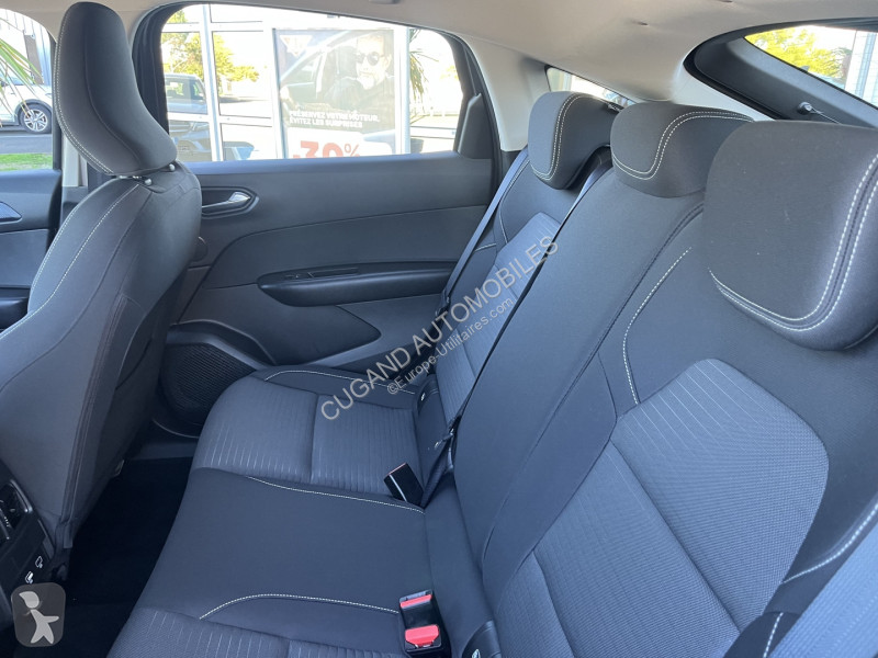 Užitkové vozidlo Renault ARKANA 1.6 E-TECH...