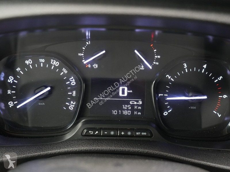 Autoutilitară Opel 145PK