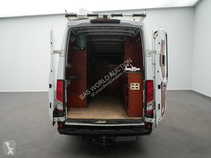 Úžitkové vozidlo Iveco 50C18
