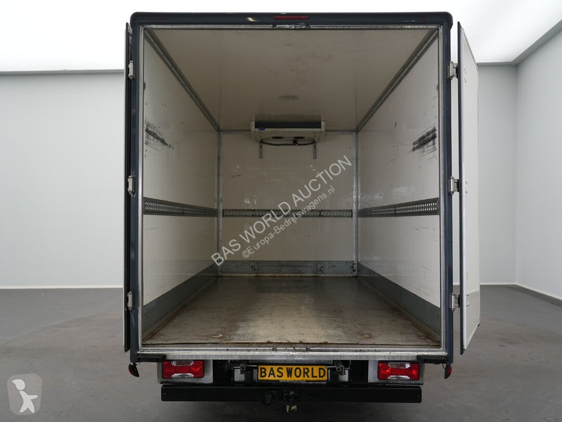 عربة نفعية Iveco 35C18