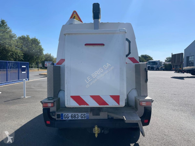 عربة نفعية Renault
