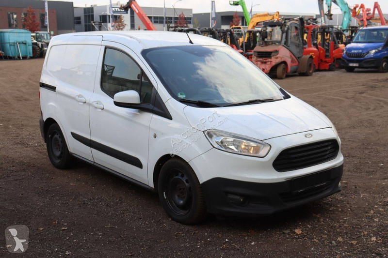Furgoneta Ford Courier