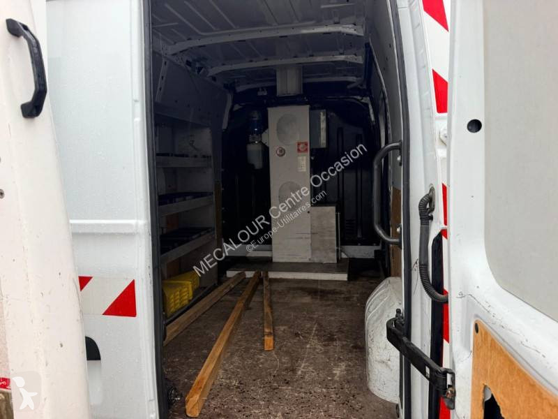 Furgoneta Renault 145 DCI