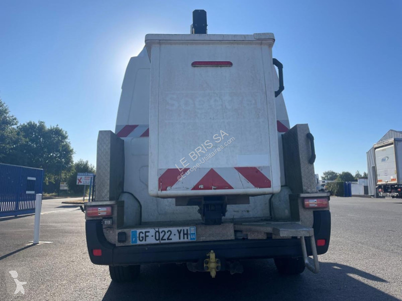 عربة نفعية Renault
