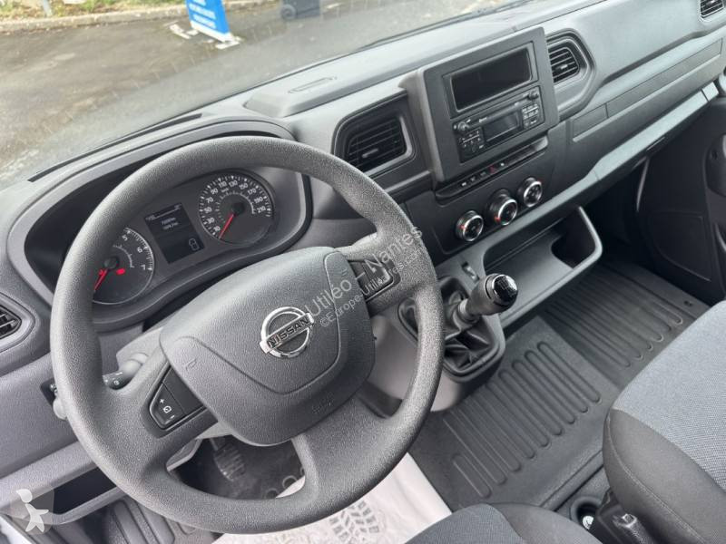 Véhicule utilitaire Nissan RJ L4H1 2.3 DCI...