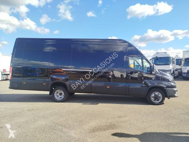 Veículo utilitário Iveco 35C21