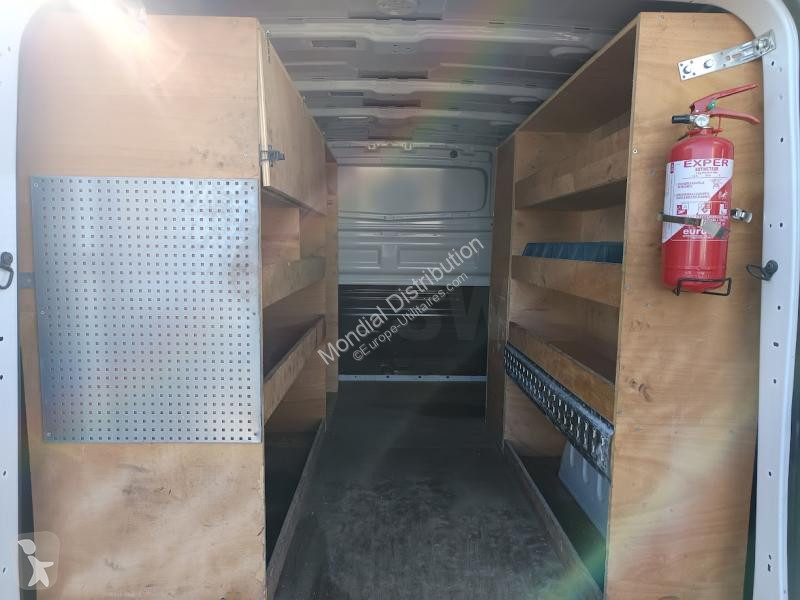 Véhicule utilitaire Renault L1H1 DCI 120 GRAND...