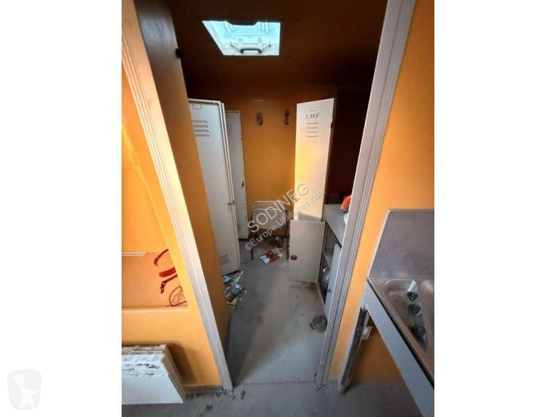 Matériel de chantier JCR  STYLBOX 4500VR SUR BERCE