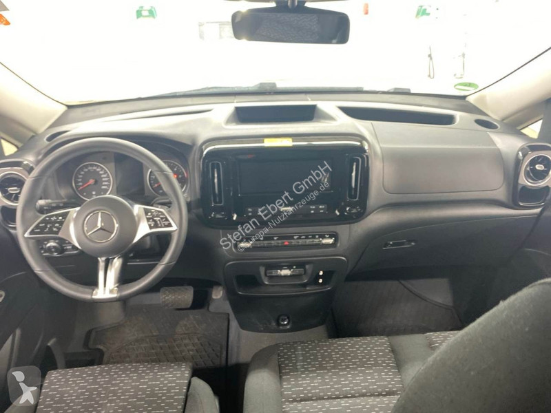 Véhicule utilitaire Mercedes 119 CDI 4x4 Tourer...