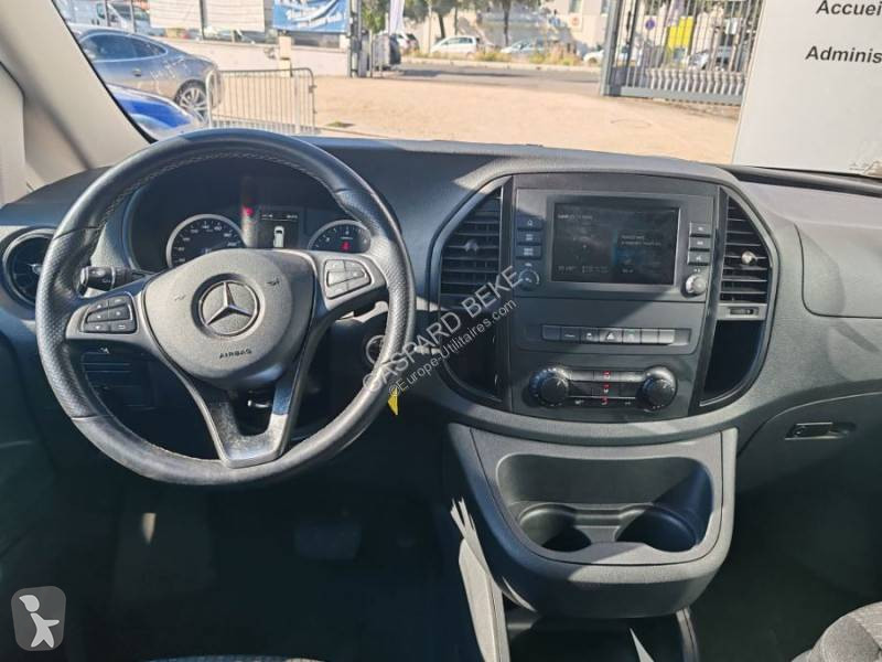 Mercedes  van