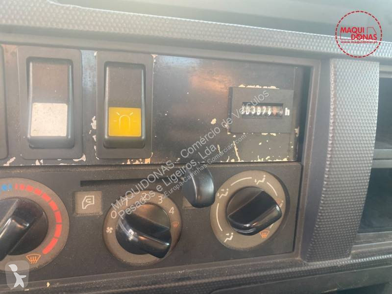 Véhicule utilitaire Renault 120 DXI