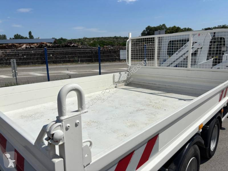 Véhicule utilitaire Iveco 35C18