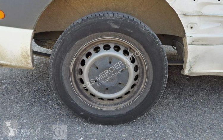 Furgoneta Mercedes