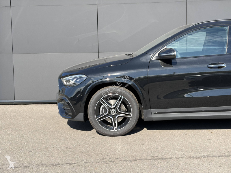 Véhicule utilitaire Mercedes GLA 180 7G-DCT