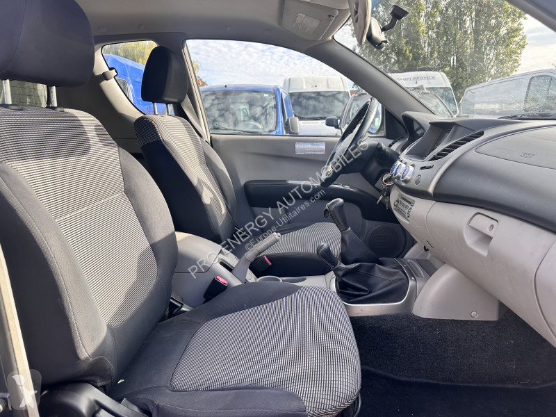Véhicule utilitaire Mitsubishi 2.5 TD 136 CLUB...