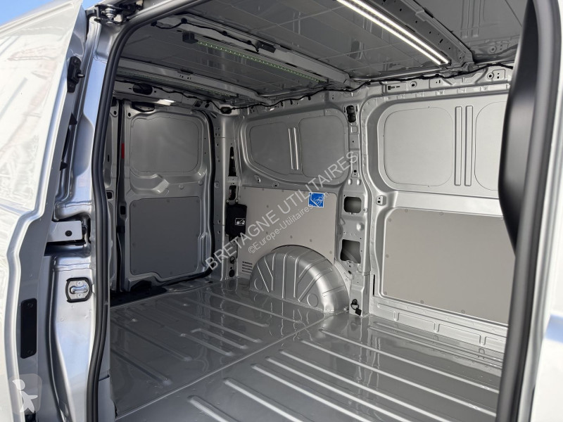 Véhicule utilitaire Ford TRANSIT CUSTOM FG 4X4...