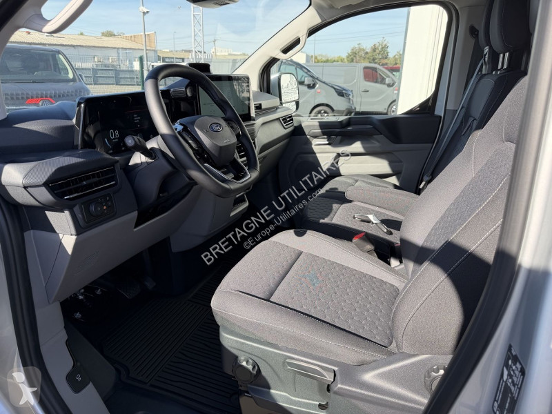 Véhicule utilitaire Ford TRANSIT CUSTOM FG 4X4...