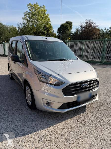 Véhicule utilitaire Ford