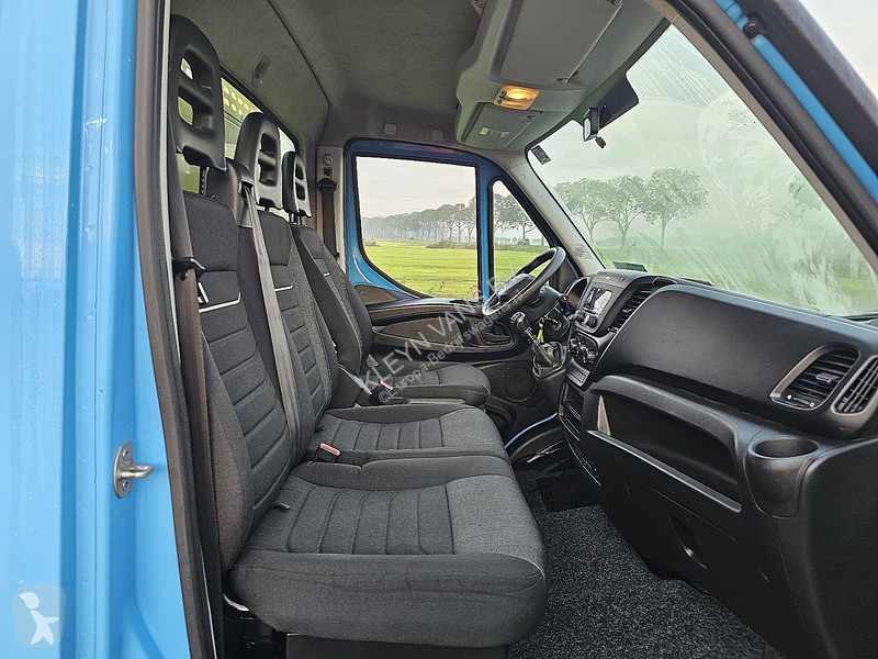 Véhicule utilitaire Iveco 35C16 3.0Ltr Kipper...