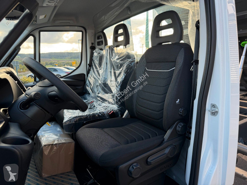 Véhicule utilitaire Iveco 35S14 Kipper,...