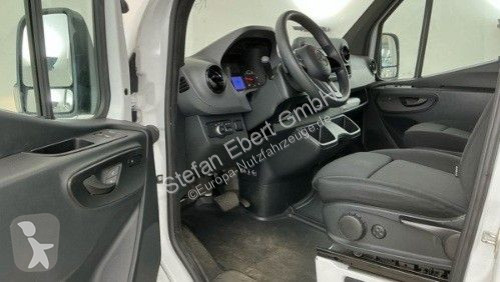 Véhicule utilitaire Mercedes 215 CDI 9G DoKa...
