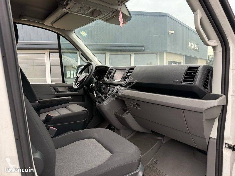 Véhicule utilitaire Volkswagen 2.0L TDI 177