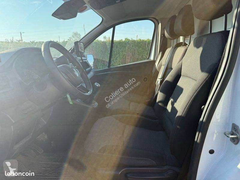 Véhicule utilitaire Renault 2,0L DCI