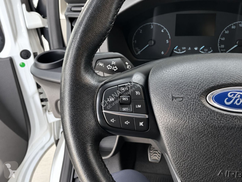 Véhicule utilitaire Ford 320 L2H1 2.0 TDCi 130...