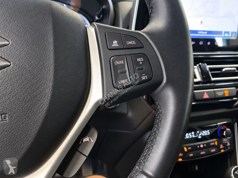 Suzuki 1.4 Hybrid Adventure van