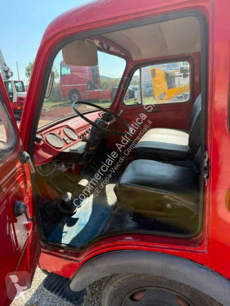 Véhicule utilitaire Fiat 40NC35A