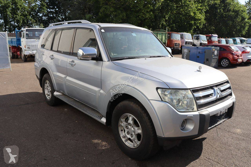 Véhicule utilitaire Mitsubishi