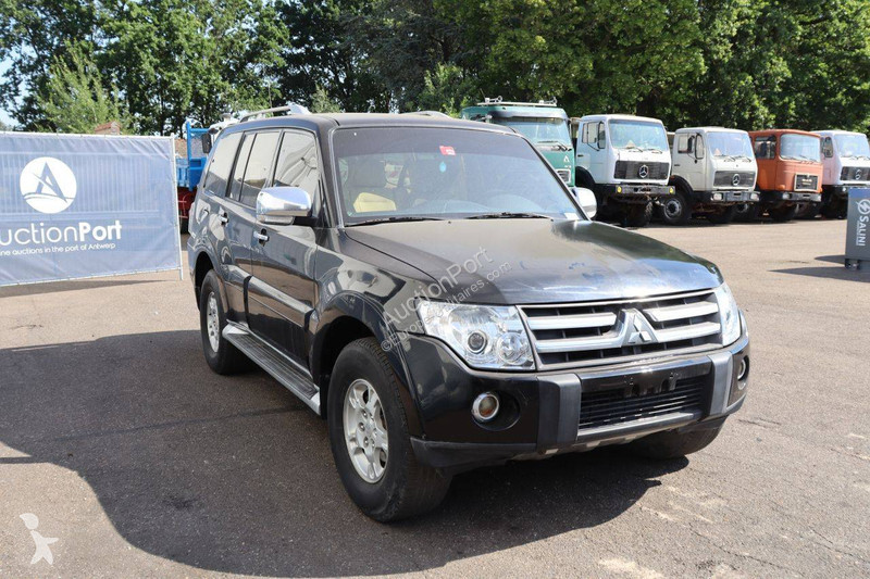 Véhicule utilitaire Mitsubishi