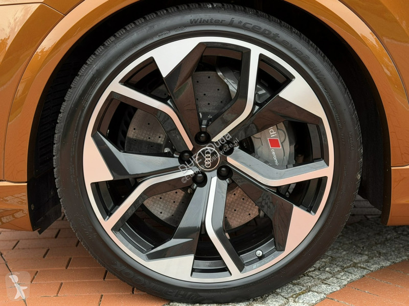 Véhicule utilitaire Audi RS Q8
