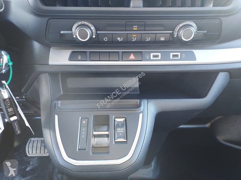 Fiat SCUDO FG BVA 5 PLACES XL 2.2 DIESEL 180CH...